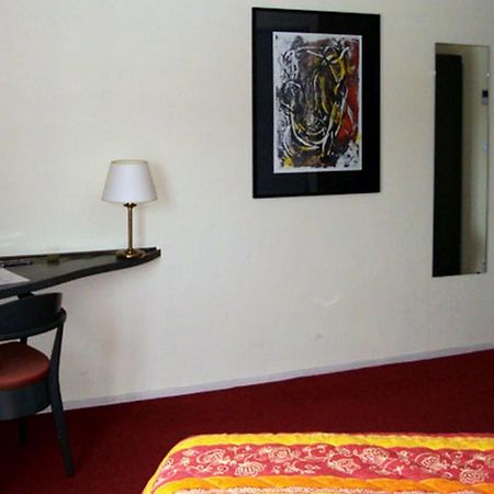 Hotel Les Colonnes Strasbourg Zenith Eckbolsheim Exterior foto